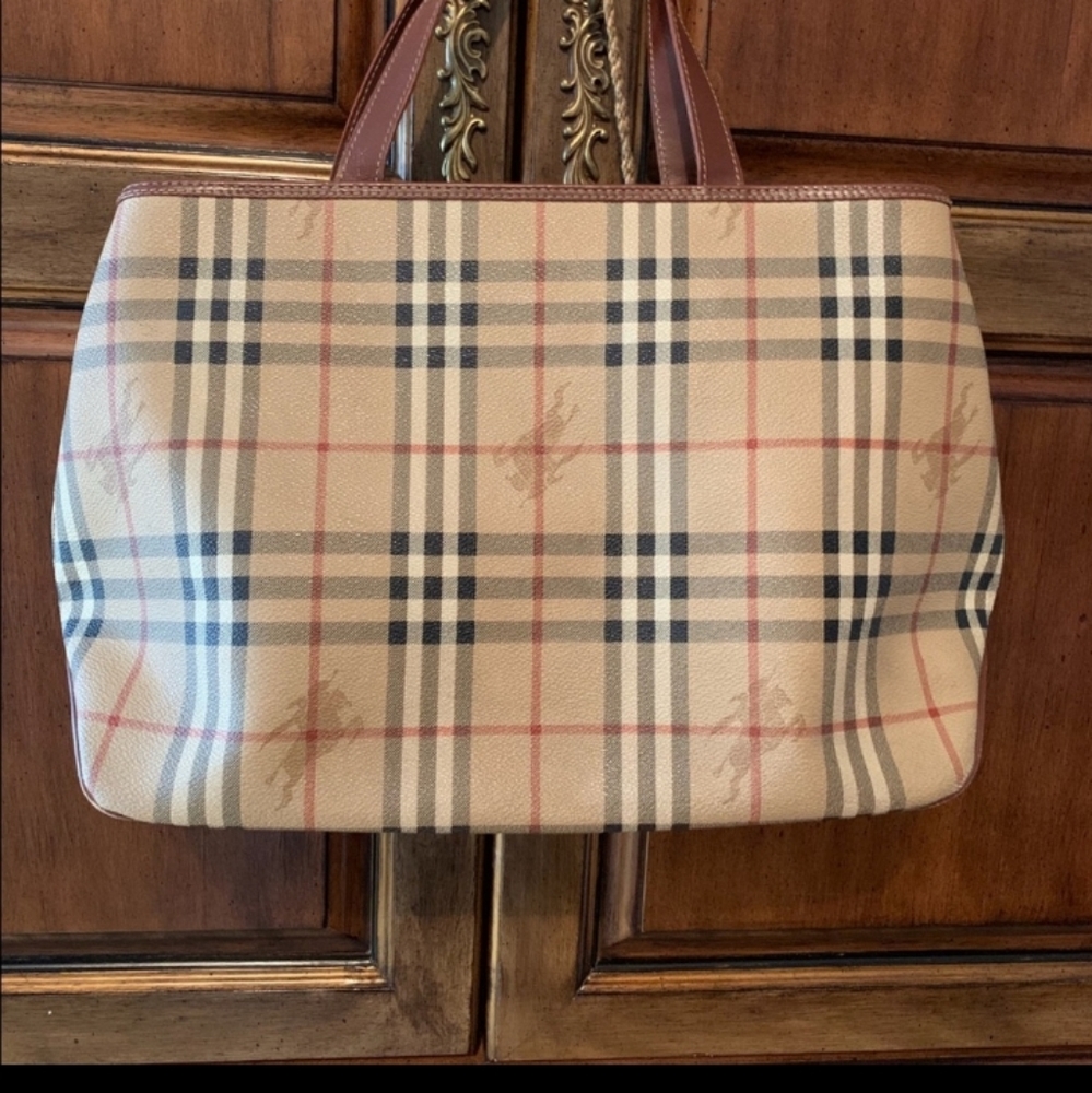 Handbag - Picture 3 of 5